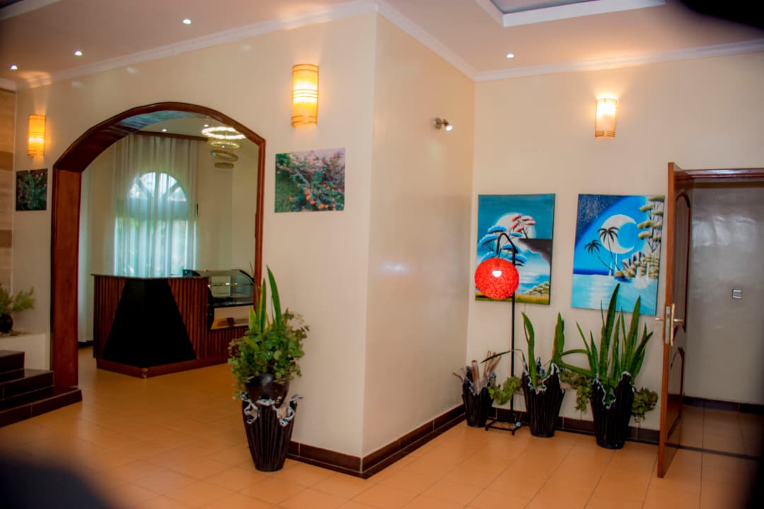 Rena Hotel Exterior